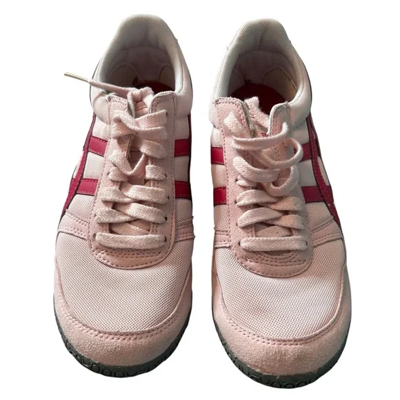 Onitsuka Tiger Ultimate 81 Sneaker - Size 7, Light Pink/Hot Berry - Picture 4 of 9